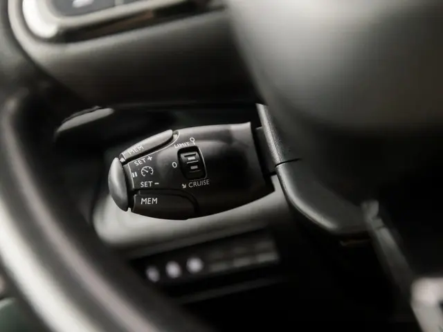 Citroën Berlingo 1.2 PureTech Shine Sport 2019 Benzine 22