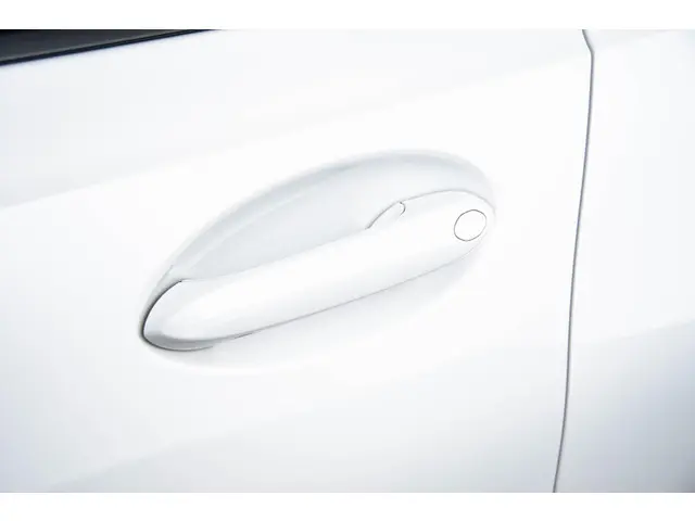 BMW 3 Serie Touring 330e xDrive 2023 Hybride Benzine 31