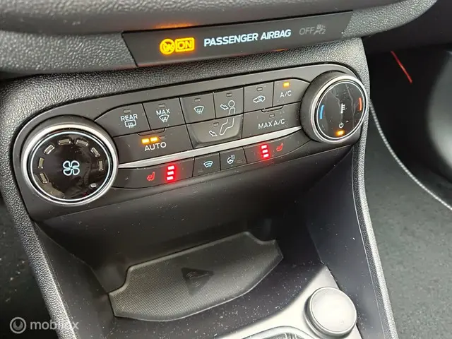 Ford Fiesta 1.0 EcoBoost Titanium trekhaak 2023 Benzine 9