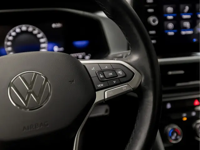 Volkswagen T-Roc 1.5 TSI Life Sport 2023 Benzine 20