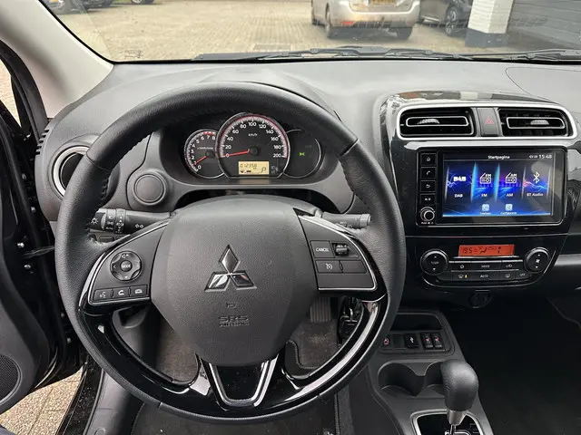 Mitsubishi Space Star 1.2 Intense 2022 Benzine 16