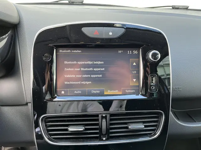 Renault Clio 0.9 TCe Limited 2016 Benzine 33