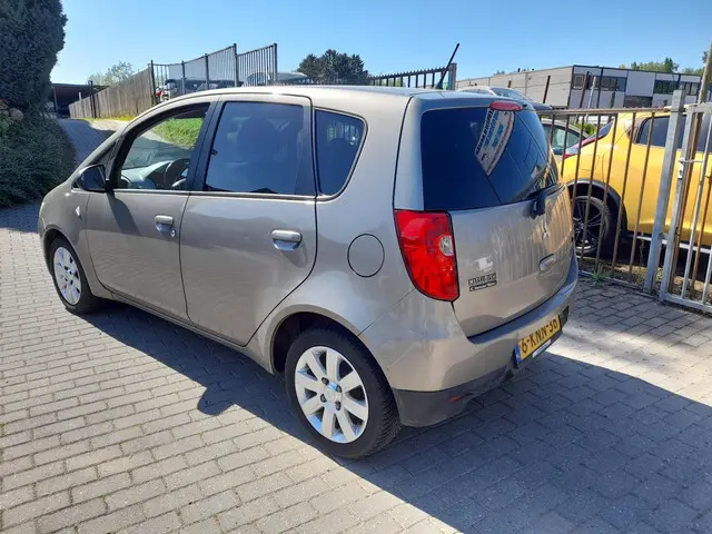 Mitsubishi Colt 1.1 Edition One 2013 Benzine 5