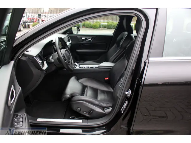 Volvo V60 2.0 B4 R-Design 2020 Hybride Benzine 3