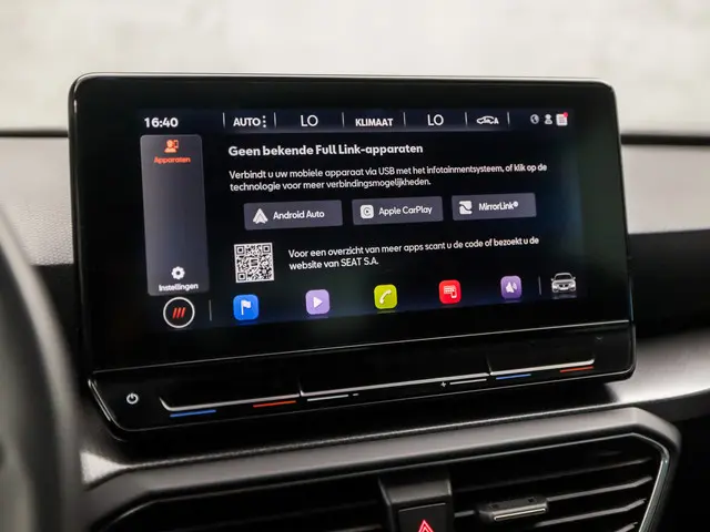 SEAT Leon 1.0 TSI Style Launch Edition 2021 Benzine 24