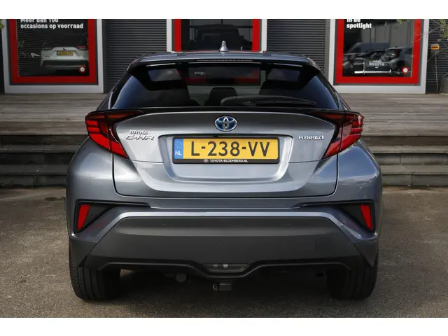 Toyota C-HR 1.8 Hybrid Style 2021 Hybride Benzine 6