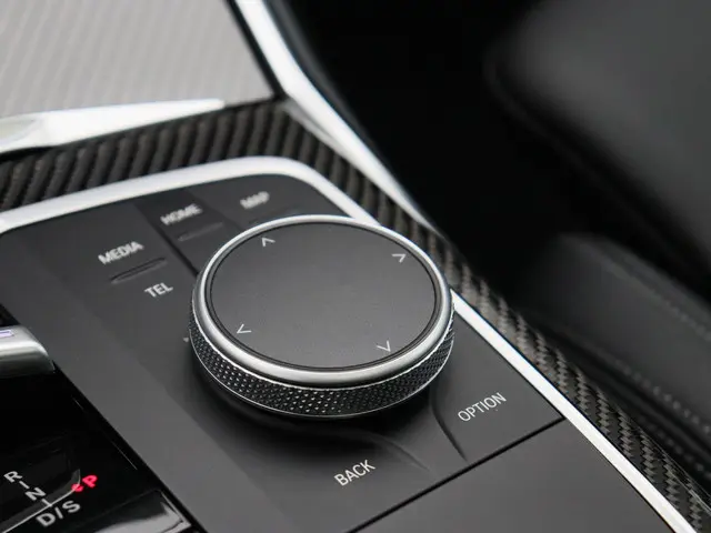 BMW 3 Serie Sedan 320e 2025 Hybride Benzine 19