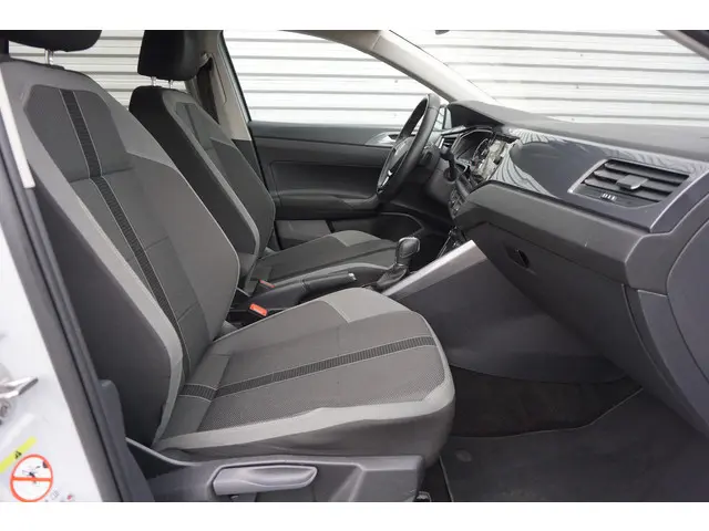 Volkswagen Polo 1.0 TSI Highline 2017 Benzine 30