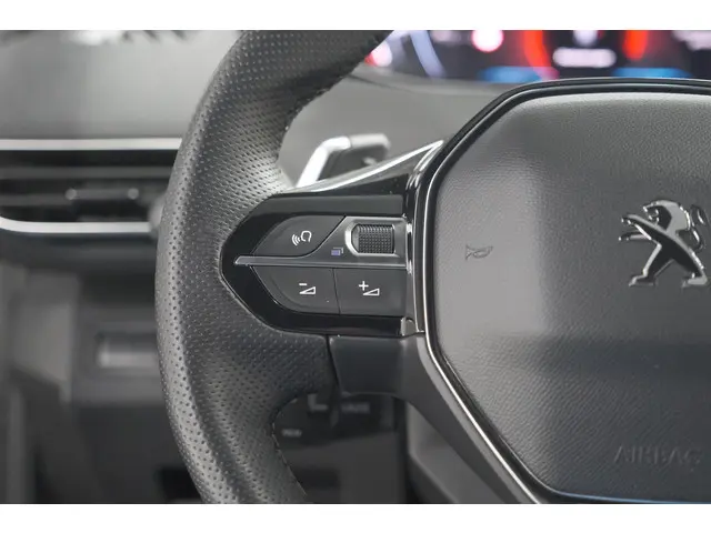 Peugeot 5008 PureTech 130 EAT8 GT 2023 Benzine 31