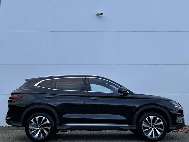 BYD SEAL U 1.5 DM-i FWD Boost 2025 Hybride Benzine 3