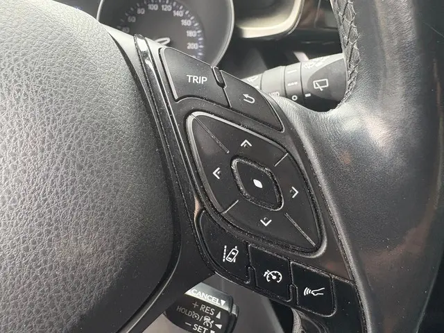 Toyota C-HR 1.8 Hybrid Energy 2018 Hybride Benzine 19