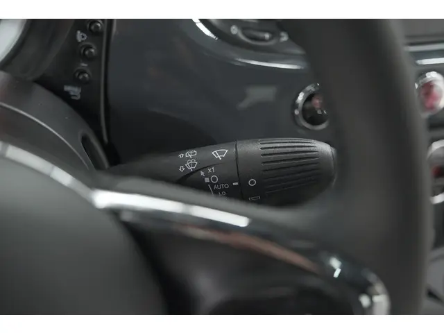 Fiat 500 1.0 Hybrid Dolcevita 2022 Benzine 32