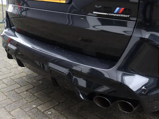 BMW X5 M Competition 2025 Benzine 17