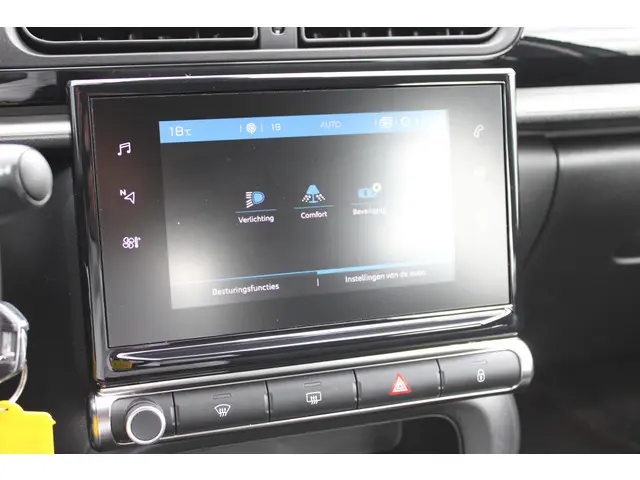 Citroën C3 1.2 PureTech S&S Shine 2020 Benzine 21