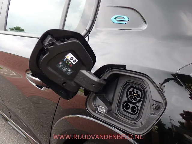 Peugeot e-208 EV Active 50 kWh 2023 Elektrisch 32
