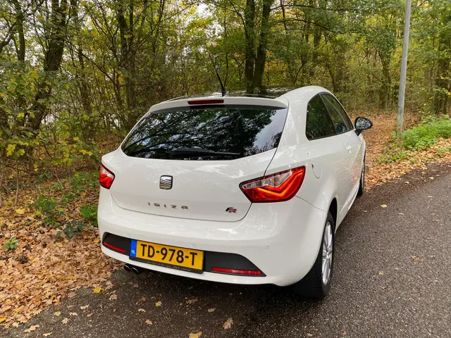 SEAT Ibiza Coupe"AUTOMAAT 1.2 TSI FR 2013 Benzine 34