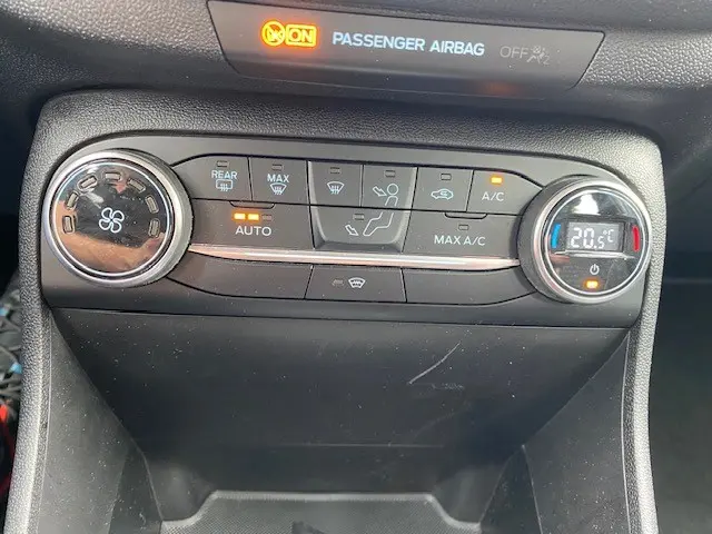 Ford Fiesta 1.0 EcoBoost Titanium 100PK 5dr 2017 Benzine 21