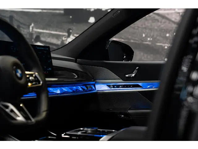 BMW 7 Serie 740d xDrive 2023 Diesel 12