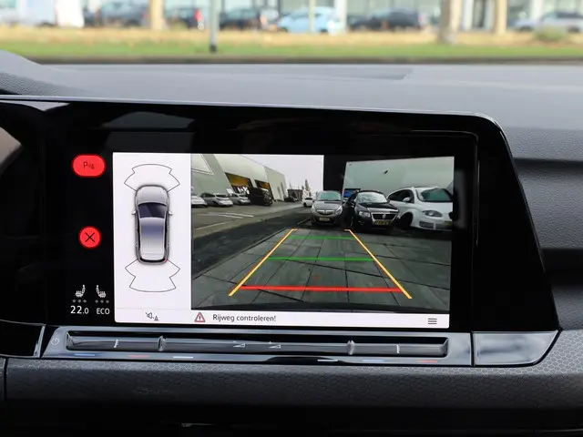 Volkswagen Golf GTE 2022 Hybride Benzine 11