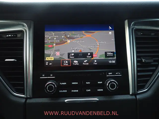 Porsche Macan 2.0 2017 Benzine 16