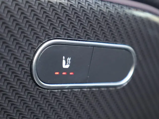 Mercedes-Benz GLB 200 AMG line 2020 Benzine 17