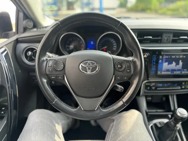 Toyota Auris 1.2T Dynamic 2017 Benzine 14