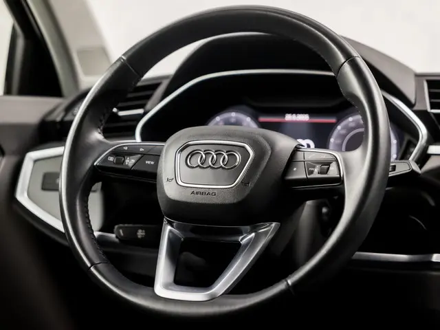 Audi Q3 35 TFSI Sport 2019 Benzine 17