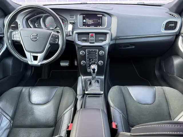 Volvo V40 1.5 T3 Polar+ Sport 2019 Benzine 4