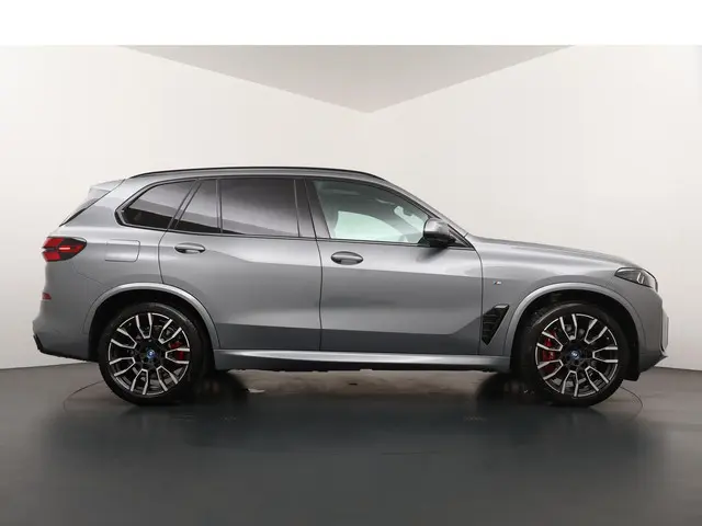 BMW X5 xDrive50e 2024 Hybride Benzine 7