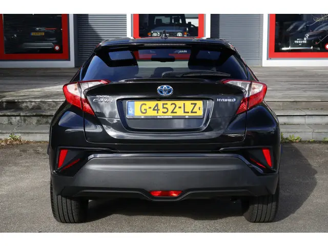 Toyota C-HR 1.8 Hybrid Dynamic 2019 Hybride Benzine 6