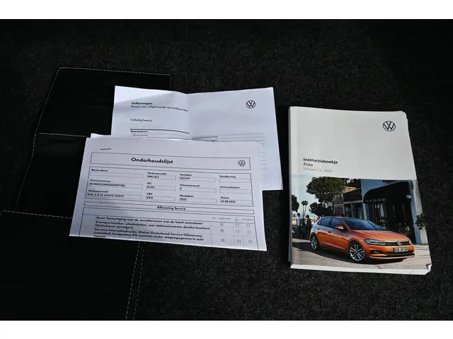 Volkswagen Polo 1.0 TSI Comfortline 2021 Benzine 22