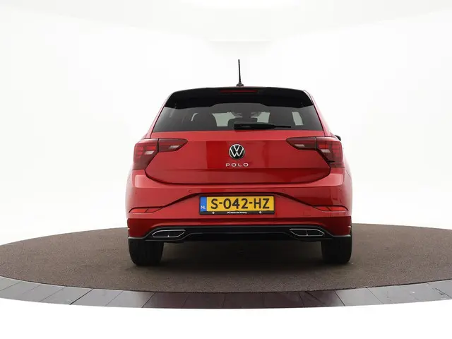 Volkswagen Polo 1.0 TSI 95pk DSG R-Line 2023 Benzine 22