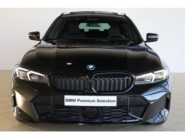 BMW 3 Serie Touring 330e 2026 Hybride Benzine 4