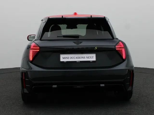 MINI Electric Cooper SE 2024 Elektrisch 5