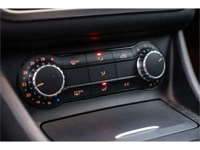 Mercedes-Benz GLA 200 CDI 4Matic AMG | 2014 Diesel 13