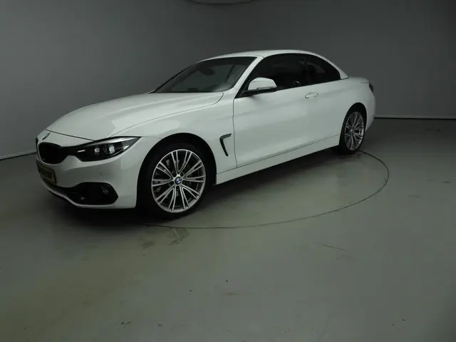 BMW 4 Serie Cabrio 440i xDrive 2017 Benzine 36