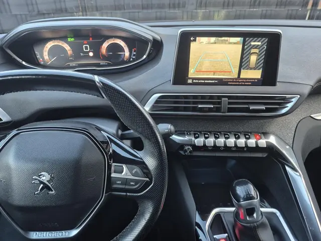 Peugeot 3008 1.2 PureTech GT Line 2017 Benzine 14