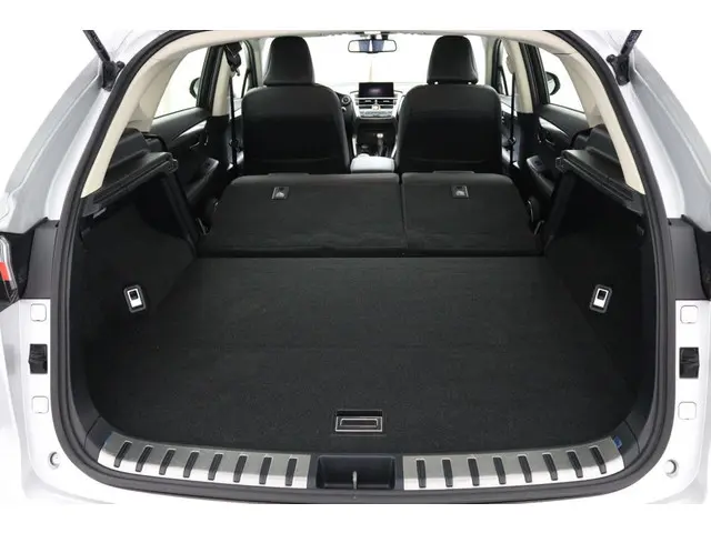 Lexus NX 300h AWD 25th Edition 2014 Hybride Benzine 24
