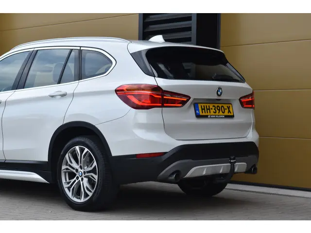 BMW X1 sDrive20i 2015 Benzine 4