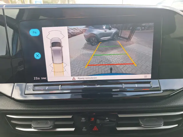 Volkswagen Caddy 1.5 TSI DSG Style 5p 2021 Benzine 27