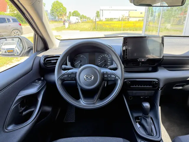 Mazda 2 Hybrid 1.5 Prime-line 2024 Hybride Benzine 16
