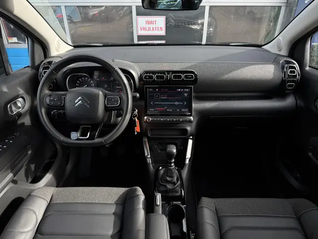 Citroën C3 Aircross 1.2 PureTech Plus 2023 Benzine 3