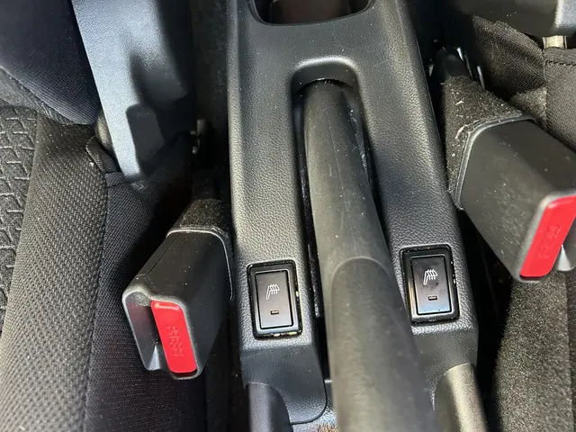 Suzuki Swift 1.2 Select Smart Hybrid 2024 Benzine 16