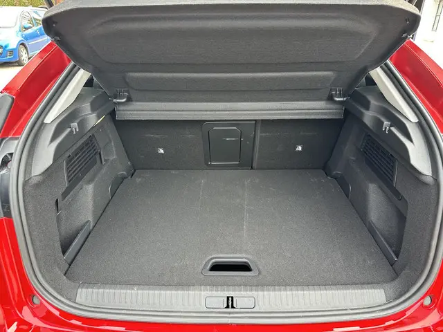 Citroën C4 1.2 Hybrid 145 PK Max 2025 Hybride Benzine 34