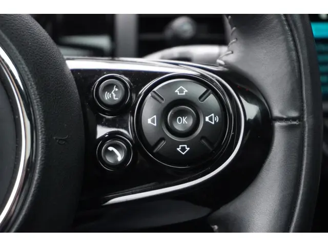 MINI 5-Deurs Cooper C 2019 Benzine 28