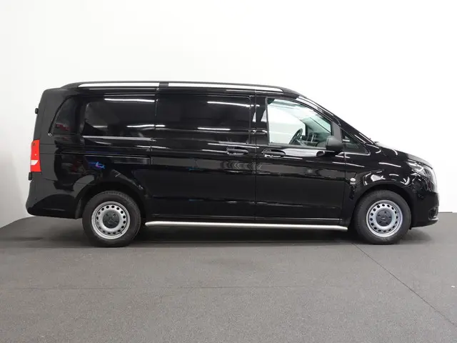 Mercedes-Benz Vito 114 CDI Lang 2024 Diesel 39
