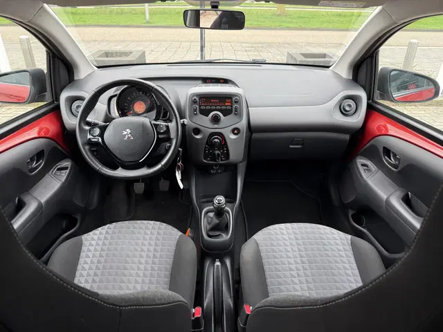 Peugeot 108 1.0 e-VTi Active 2021 Benzine 13