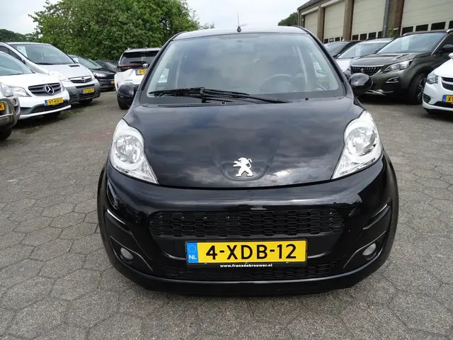 Peugeot 107 1.0 Envy AIRCO/BT/5 DEURS 2014 Benzine 5