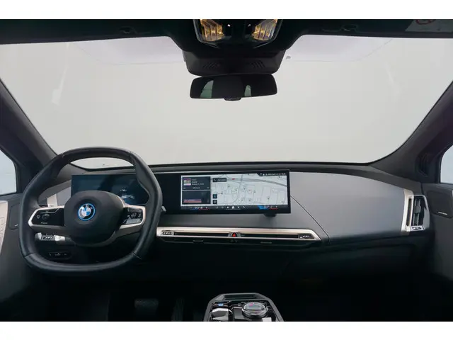 BMW iX xDrive40 2024 Elektrisch 10