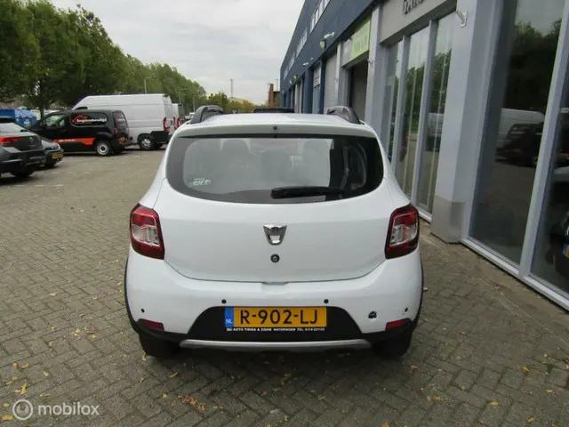 Dacia Sandero Stepway 0.9 TCe Lau 2016 Benzine 9